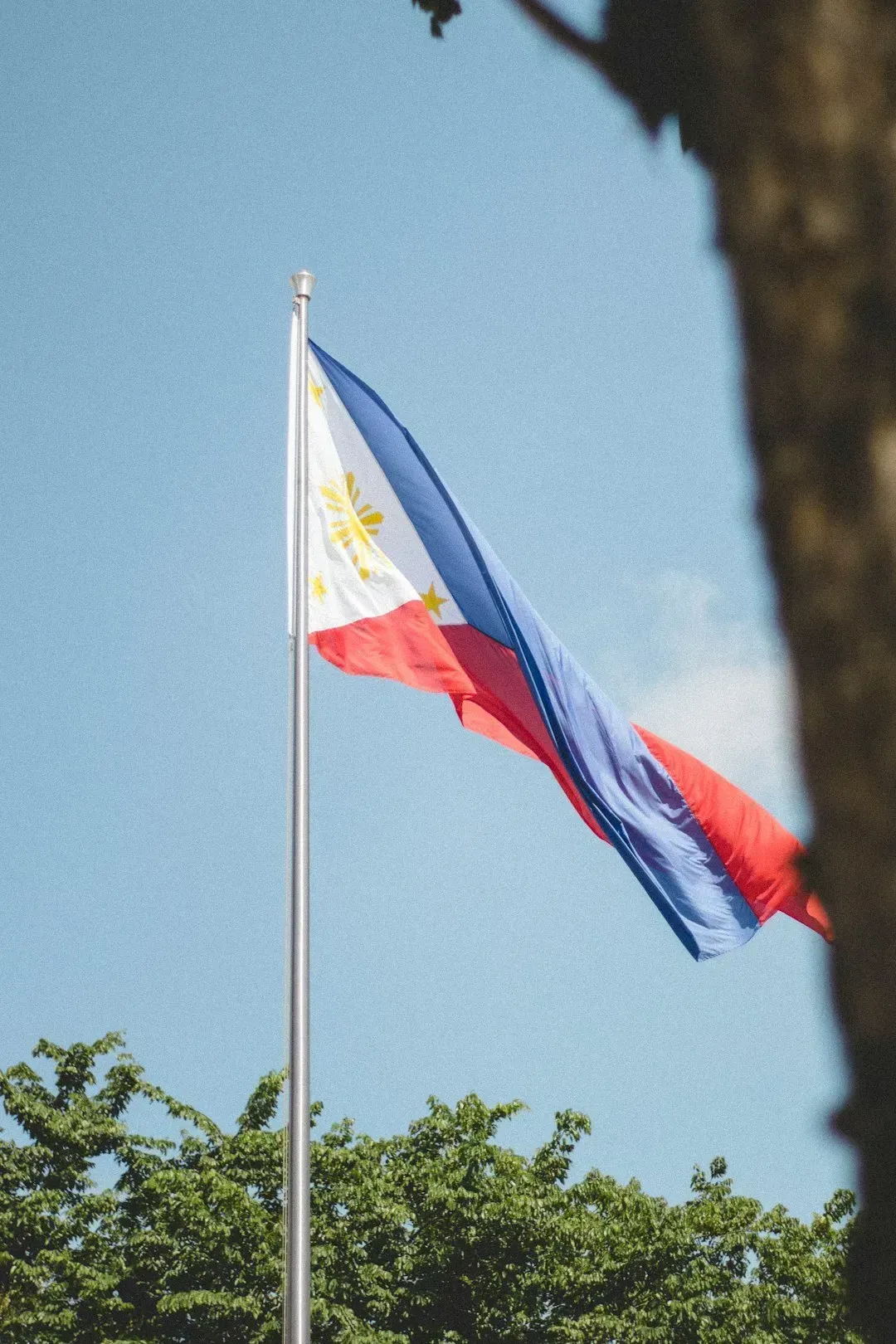 The Philippines: English-speaking ease and a dedicated retiree visa (Image Credits: Unsplash)