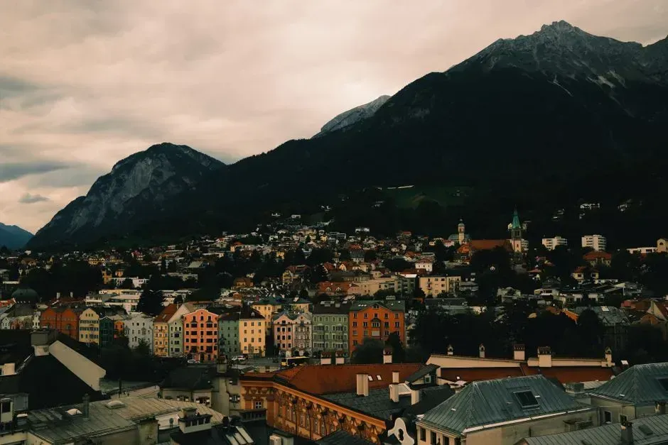3. Austria: Five Weeks for Every Worker (Image Credits: Pexels)