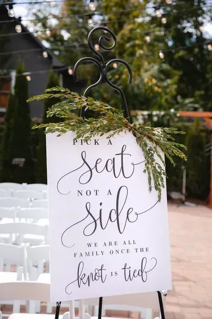 Ex partners on the guest list, and sometimes at the head table (Image Credits: Pexels)