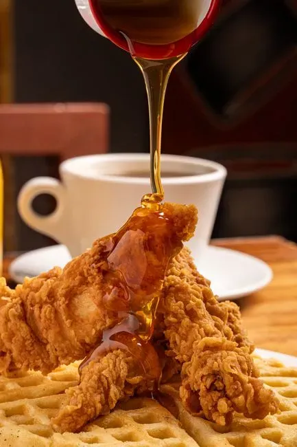Chicken and Waffles (Image Credits: Pexels)