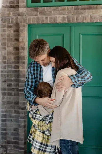 3. Affection was visible, not just assumed (Image Credits: Pexels)