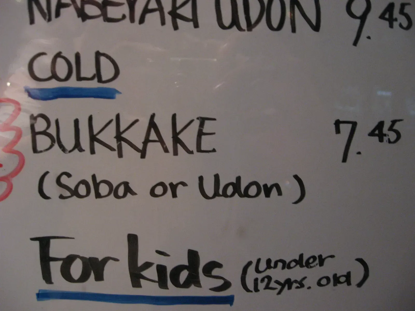 2. Ordering From the Kids' Menu Without Any Embarrassment (Image Credits: By Gabriel Saldana, CC BY-SA 2.0)
