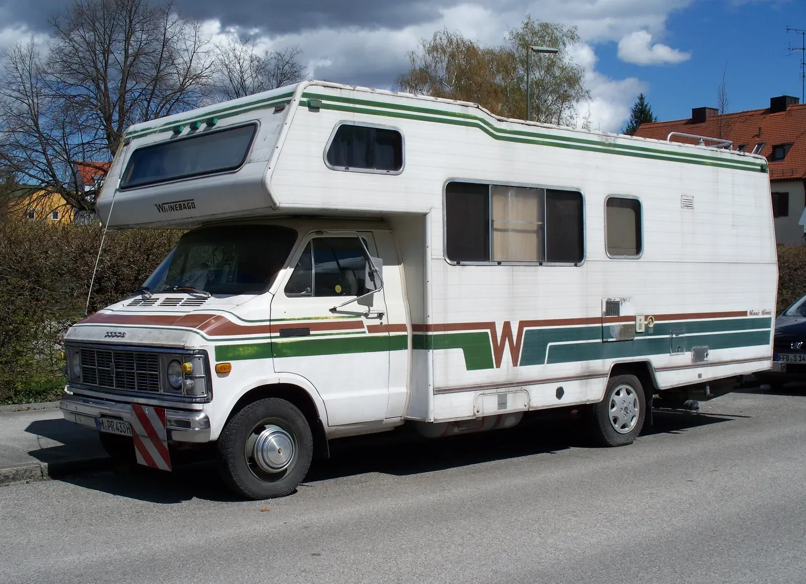 Campgrounds, boondocking, and the parking puzzle (By High Contrast, CC BY 3.0 de)
