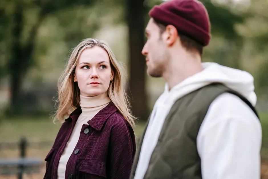 7. Curating What You Share Instead of Being Fully Honest (Image Credits: Pexels)