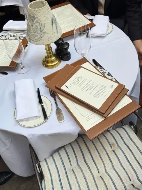Ordering Off the Menu Entirely (Image Credits: Pexels)