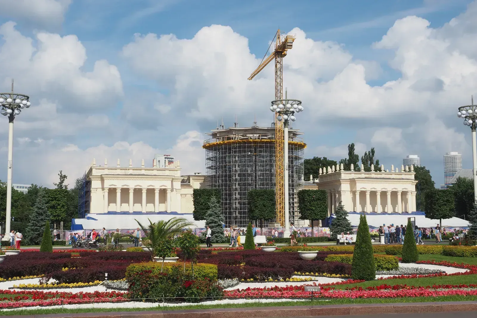 The economic weight of the boom (By Artyom Svetlov, CC BY 4.0)