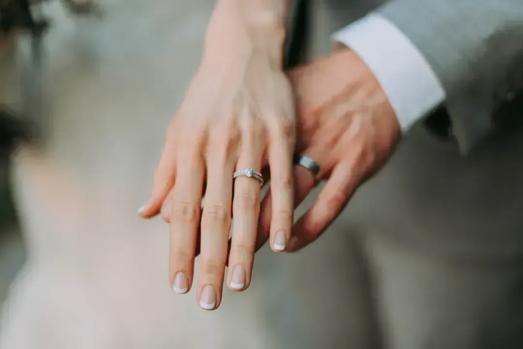 3. Physical Affection Quietly Disappears (Image Credits: Unsplash)