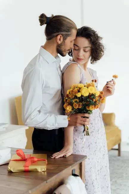 2. They Notice And Respond To "Bids" For Connection (Image Credits: Pexels)