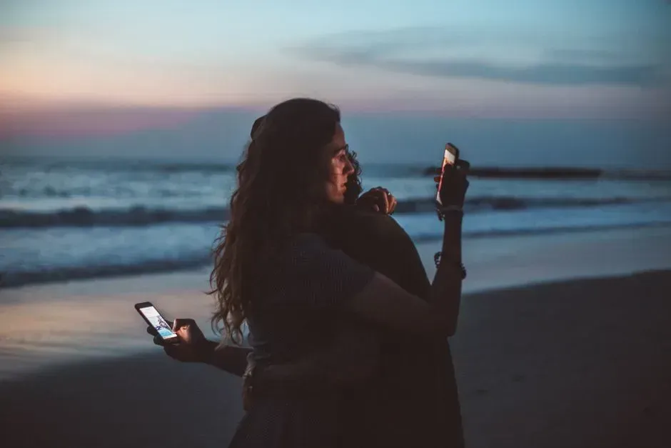 7. Phone distraction during important conversations (Image Credits: Pexels)