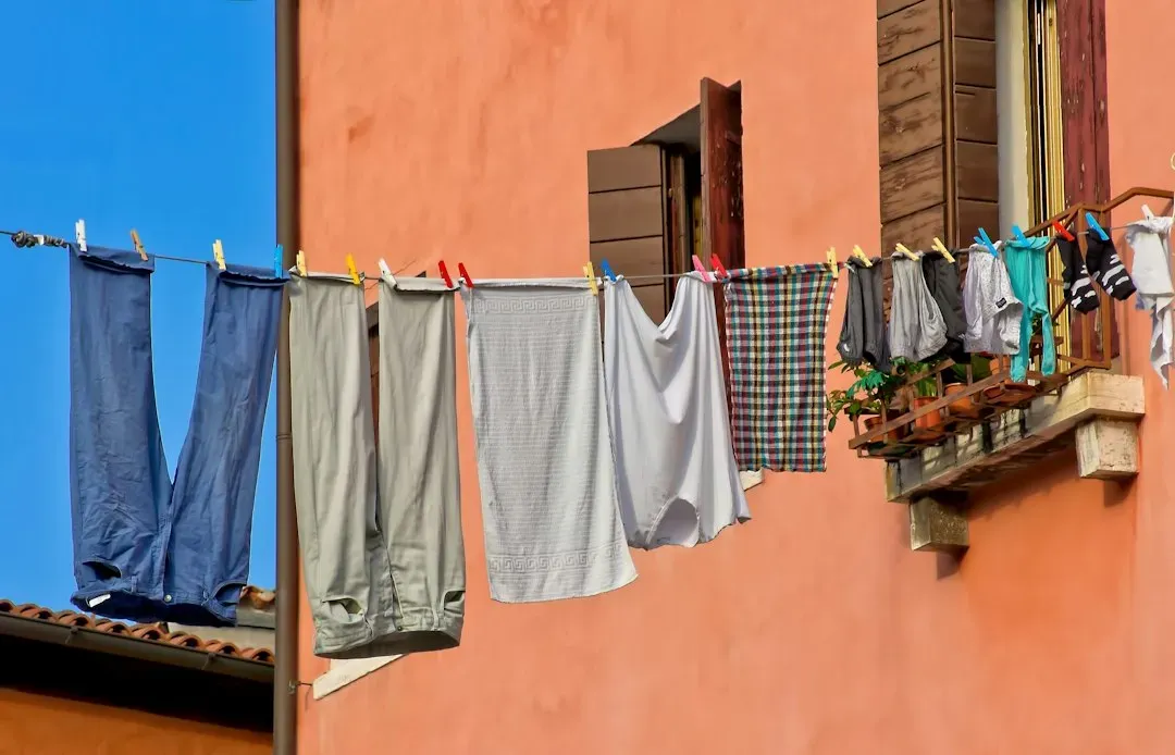 Washing Linens Carefully to Make Them Last (Image Credits: Unsplash)
