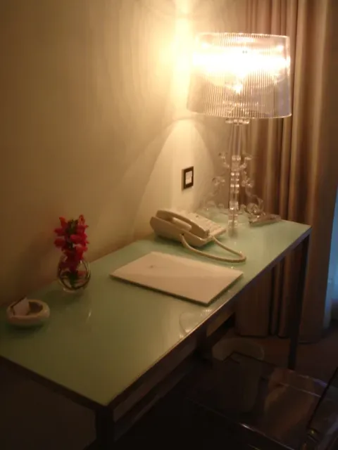 Workspace and Desk Setup (By Matt @ PEK, CC BY-SA 2.0)