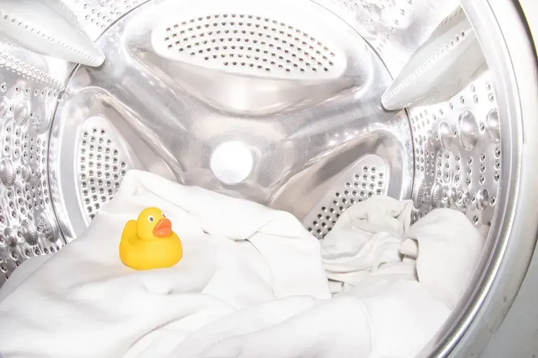 9. Never Cleaning the Washing Machine Itself (Image Credits: Unsplash)
