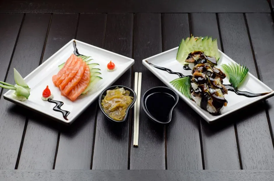 2. Mixing Wasabi Directly Into the Soy Sauce (Image Credits: Pexels)