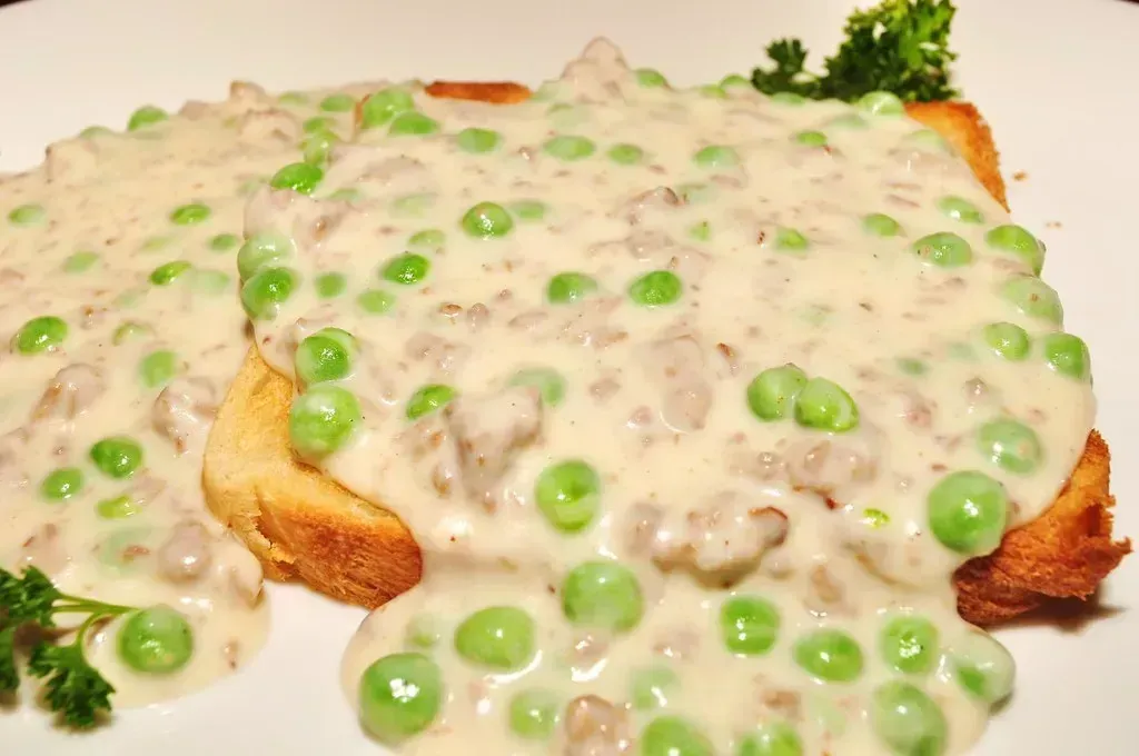 Creamed Chipped Beef on Toast (jeffreyw, Flickr, CC BY 2.0)