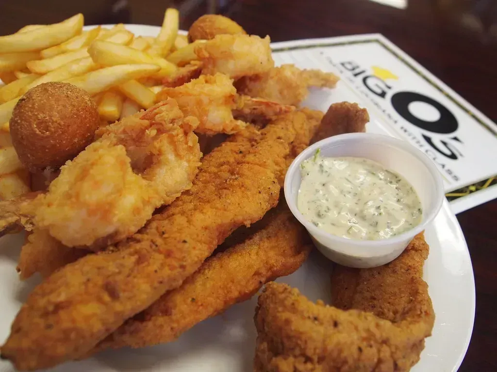 7. Fried Seafood Platters at Chain Restaurants (Shreveport-Bossier: Louisiana's Other Side, Flickr, CC BY 2.0)