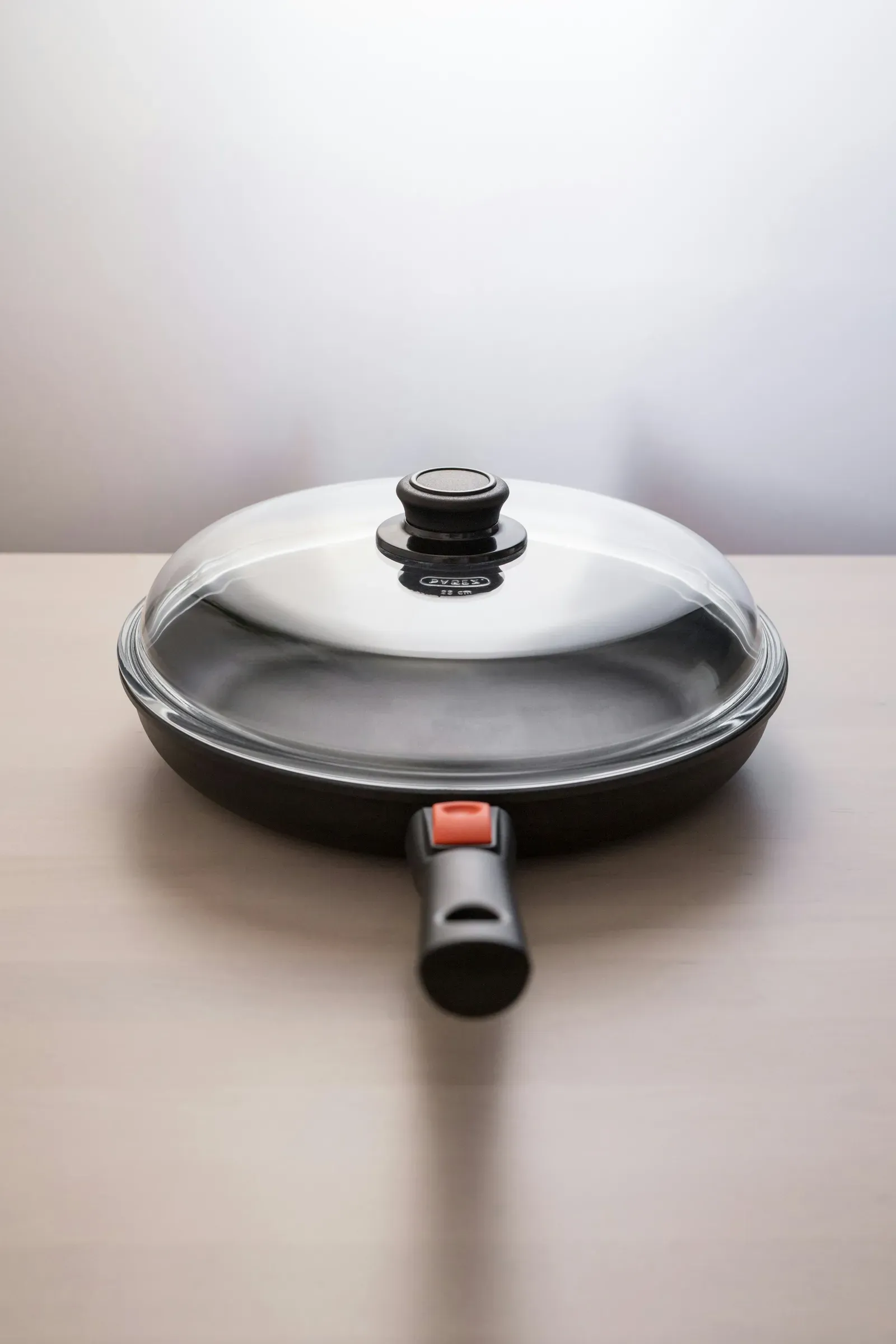 The Nonstick Frying Pan (Image Credits: Unsplash)