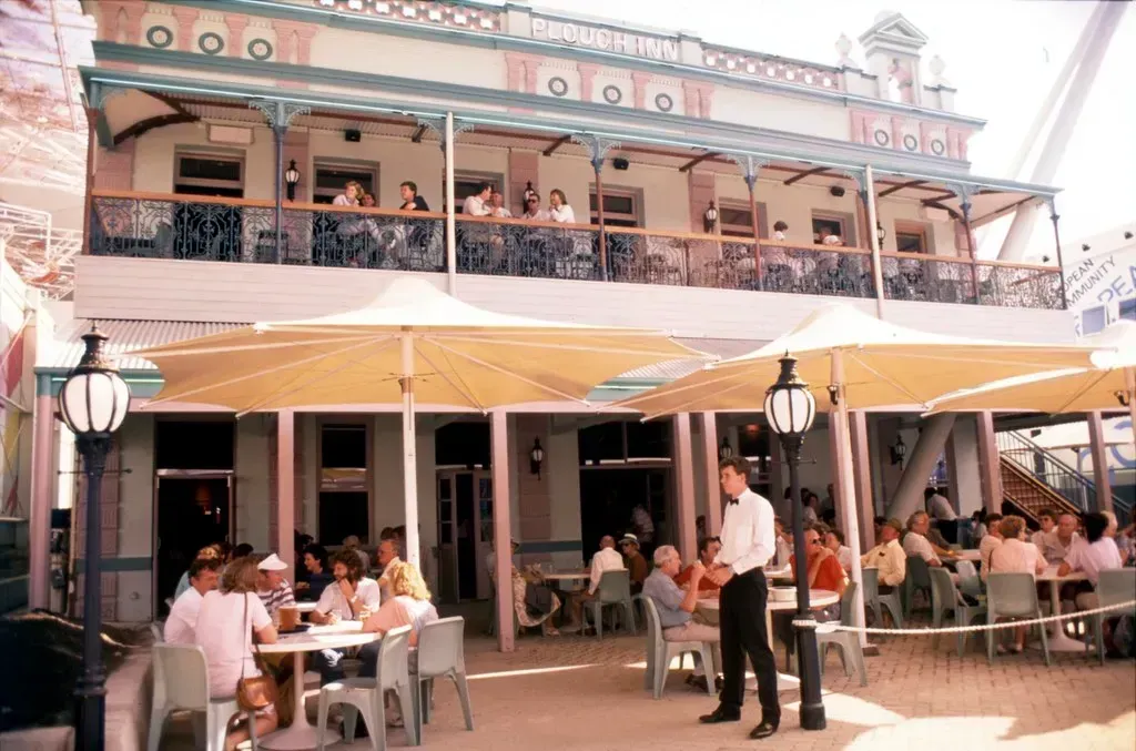 10. Regulars and familiar faces (Image Credits: Flickr)
