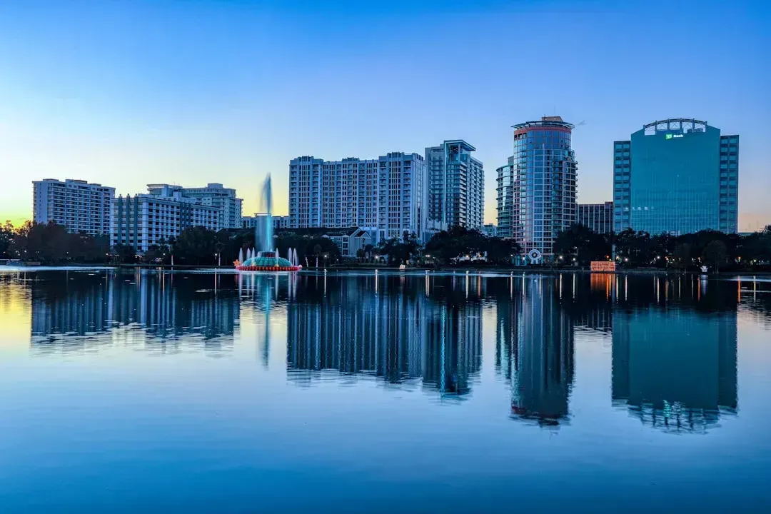 10. Orlando-Area Neighborhoods: Tourism Town Loses Its Shine (Image Credits: Unsplash)