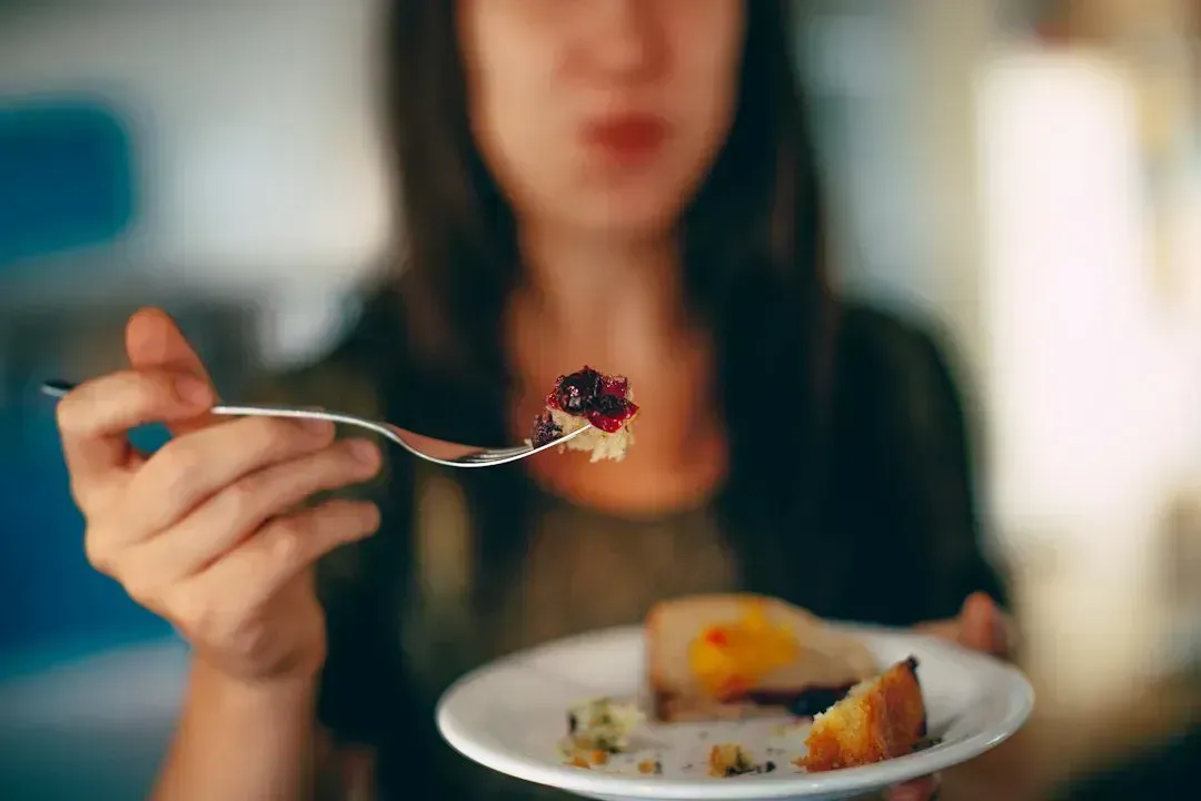 7. Not accounting for food allergies or dietary needs of passengers (Image Credits: Unsplash)