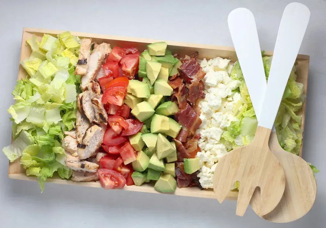 6. Bagged Salad Kits (Image Credits: Unsplash)