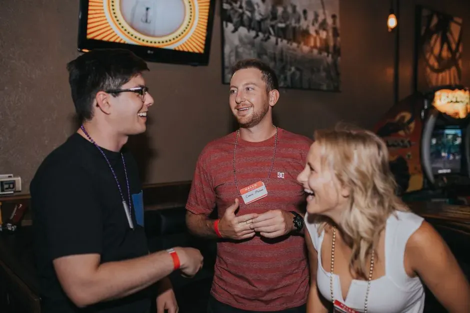 Trading swipe screens for trivia nights and hobby meetups (Image Credits: Pexels)