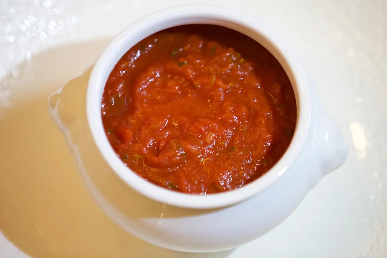 Sunday Pasta Sauce Simmered Low and Slow (Image Credits: Pixabay)