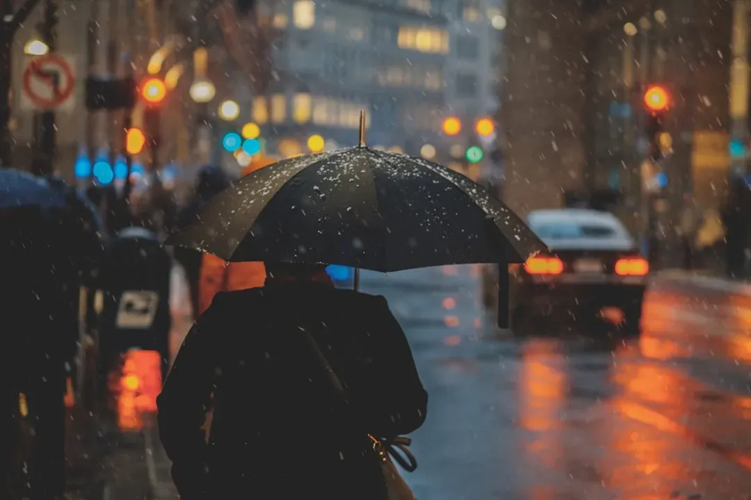 4. Weather stops being background noise and starts being a variable (Image Credits: Unsplash)