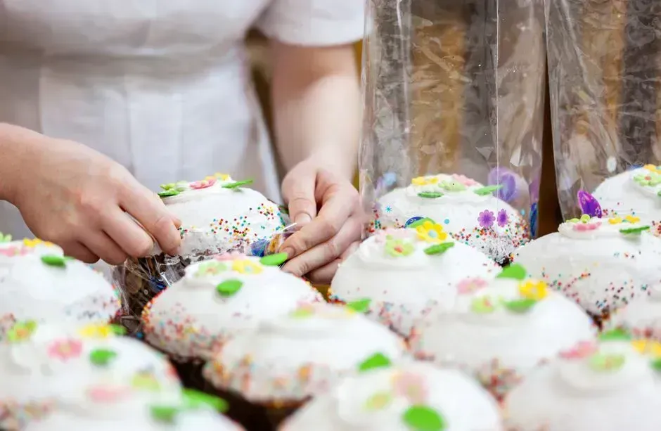 7. Jumbo Bakery Cakes and Party Trays (Image Credits: Pexels)