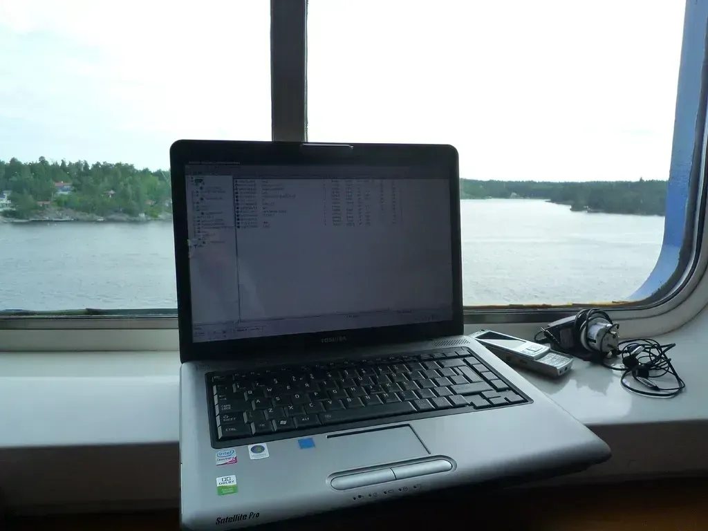 Wi-Fi Packages: Connectivity Comes at a Cost (timo_w2s, Flickr, CC BY-SA 2.0)