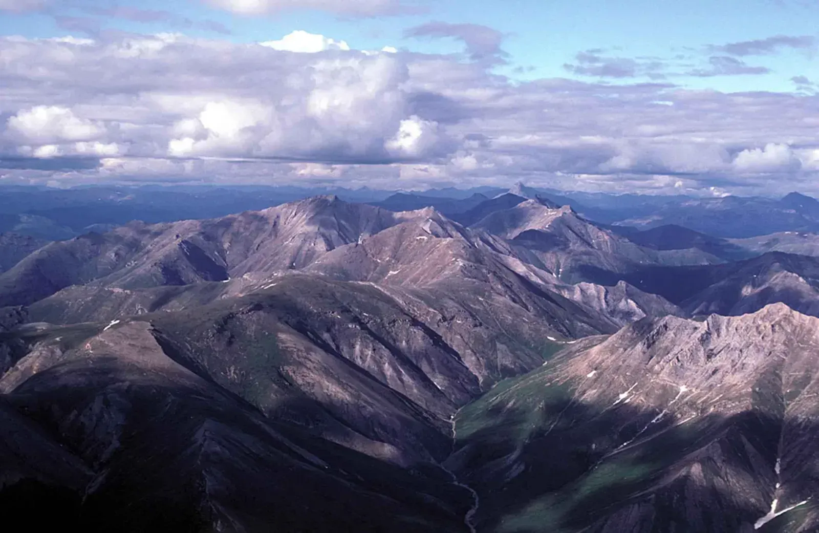 1. Gates of the Arctic National Park, Alaska - America's Most Avoided Park (By U.S. Fish and Wildlife Service, Public domain)