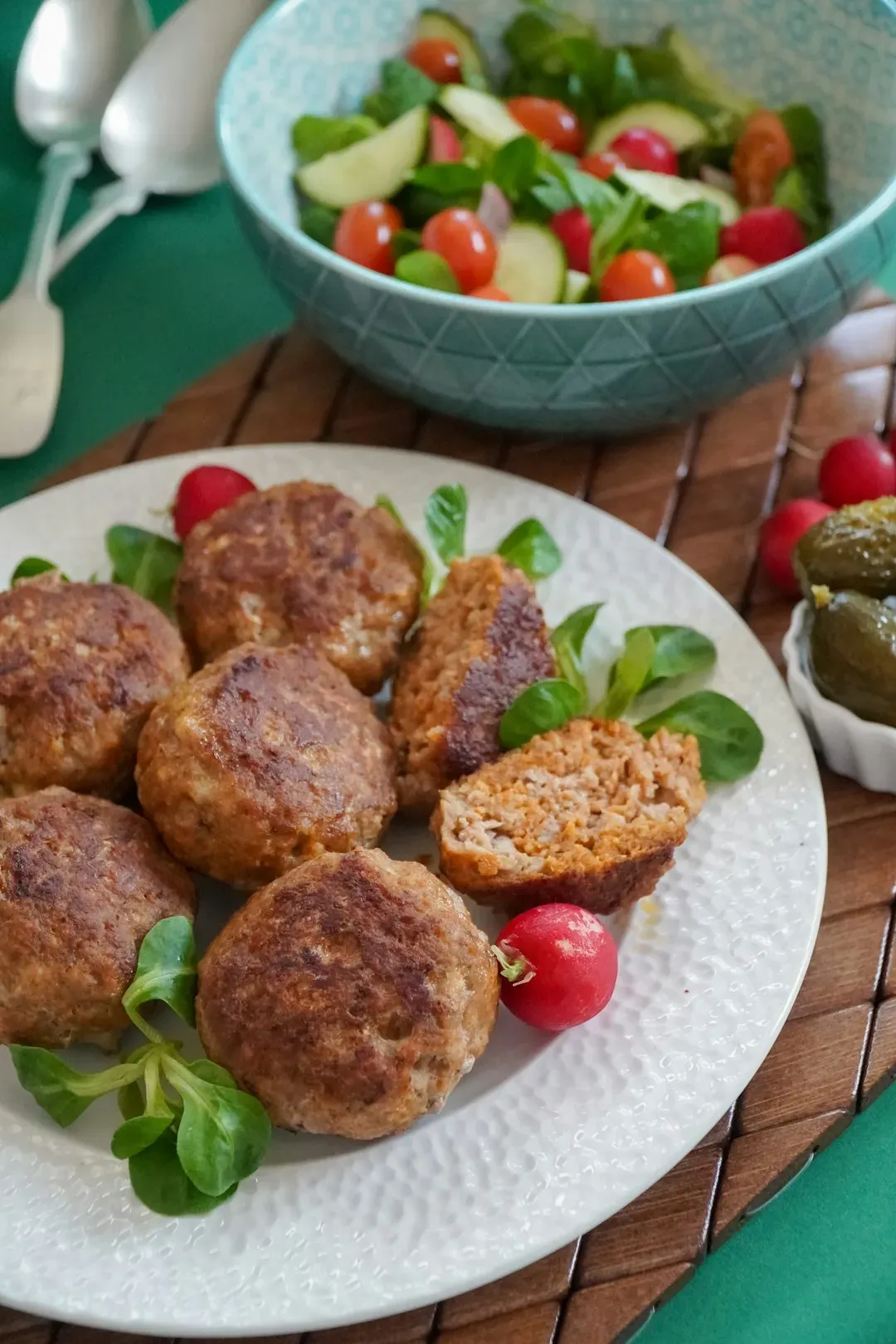 Salmon Patties (Image Credits: Unsplash)
