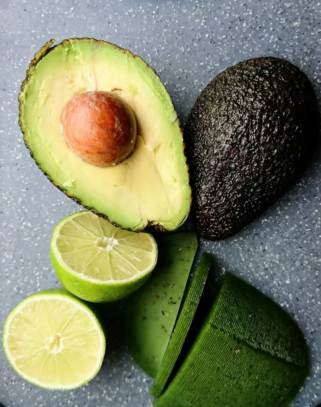Avocado Green and Harvest Gold Appliances (Image Credits: Unsplash)