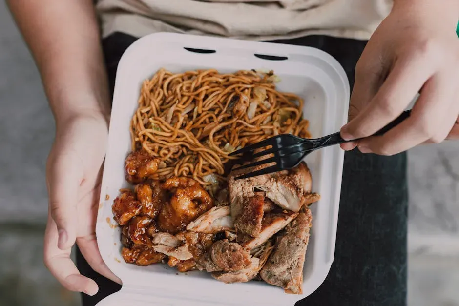 7. Chinese Takeout Combo Meals (Image Credits: Pexels)