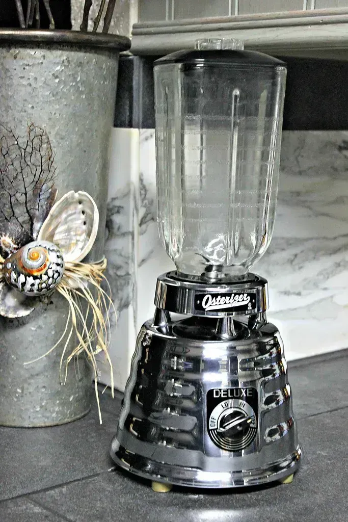 9. The Blender (YourCastlesDecor, Flickr, CC BY 2.0)