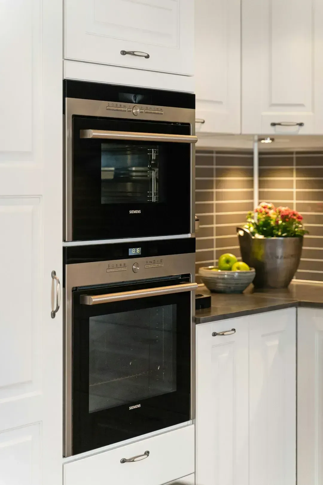 9. The Double Wall Oven (Image Credits: Unsplash)