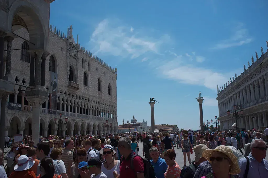 2. Venice, Italy - You Pay to Get In and Still Feel Robbed (Aleksandr Zykov, Flickr, CC BY-SA 2.0)