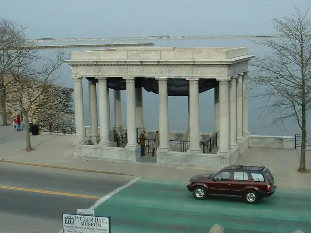 Plymouth Rock, Massachusetts (Image Credits: Wikimedia)