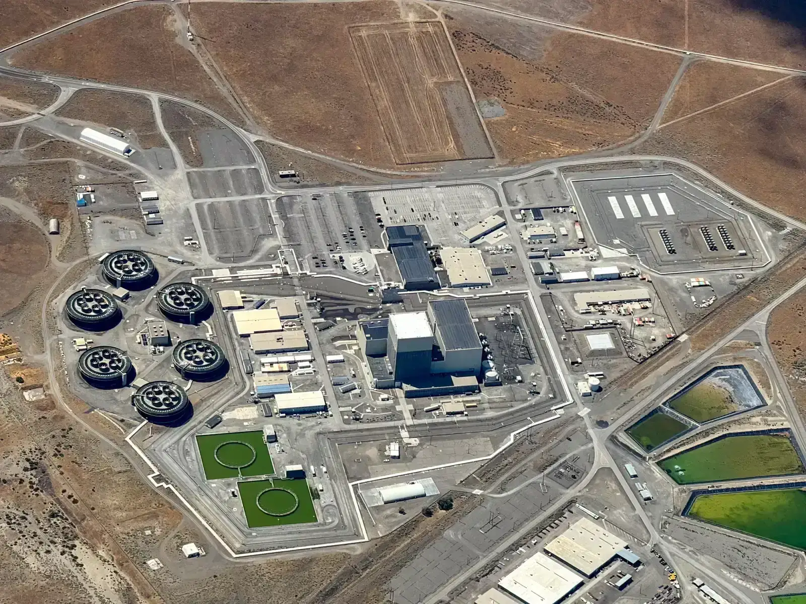 4. Hanford Site, Washington, USA (By Tedder, CC BY 4.0)