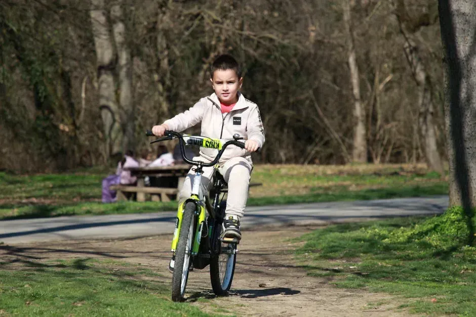 9. Cycling Without Helmets as Completely Normal (Image Credits: Pexels)