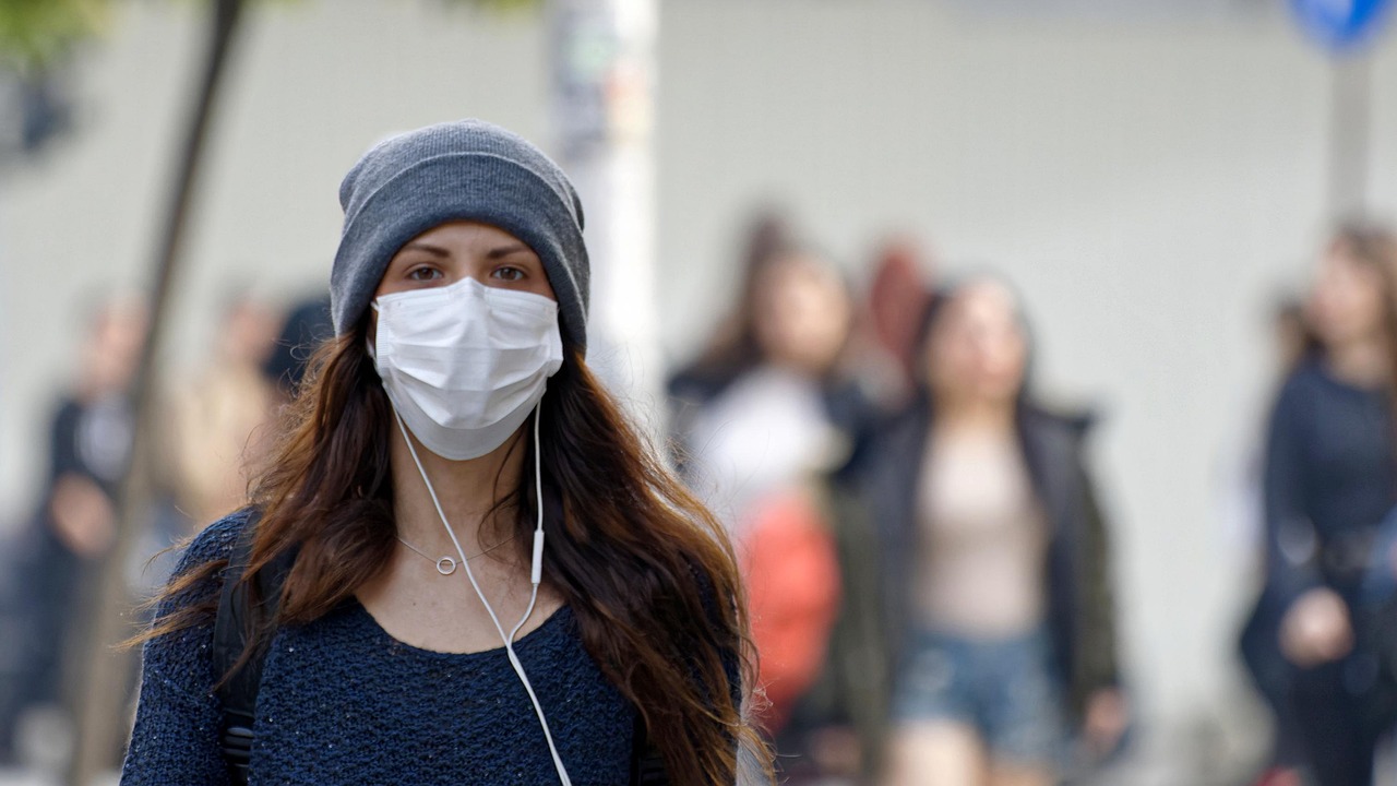 Stay Hyperaware of Your Physical Surroundings (image credits: pixabay)