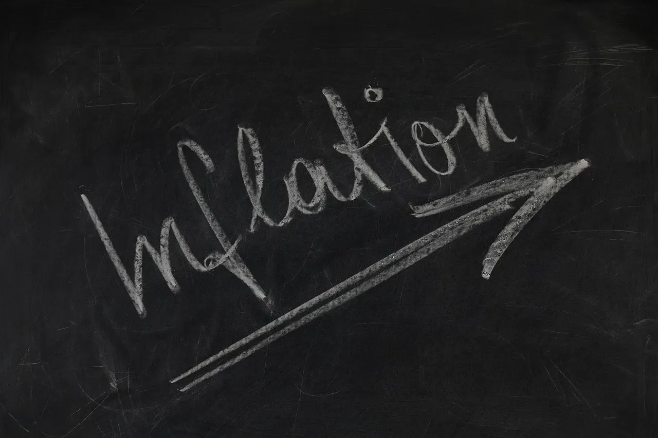 3. Inflation Is Quietly Eating Your Balance Alive (Image Credits: Pixabay)