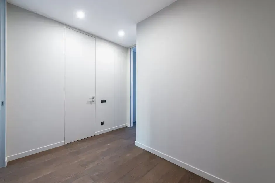 7. Installing Taller Baseboards (Image Credits: Pexels)