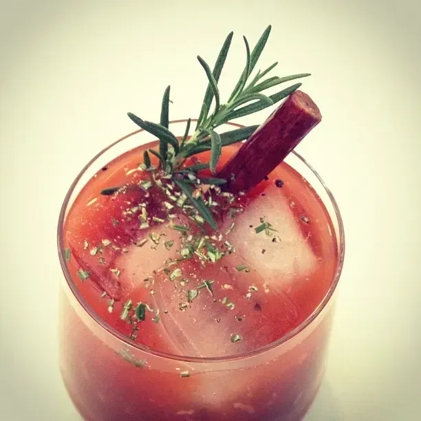5. The Bloody Mary: A Brunch Drink Ordered at Midnight (brunch, step 2: bloody mary

Uploaded by F&aelig;, CC BY-SA 2.0)