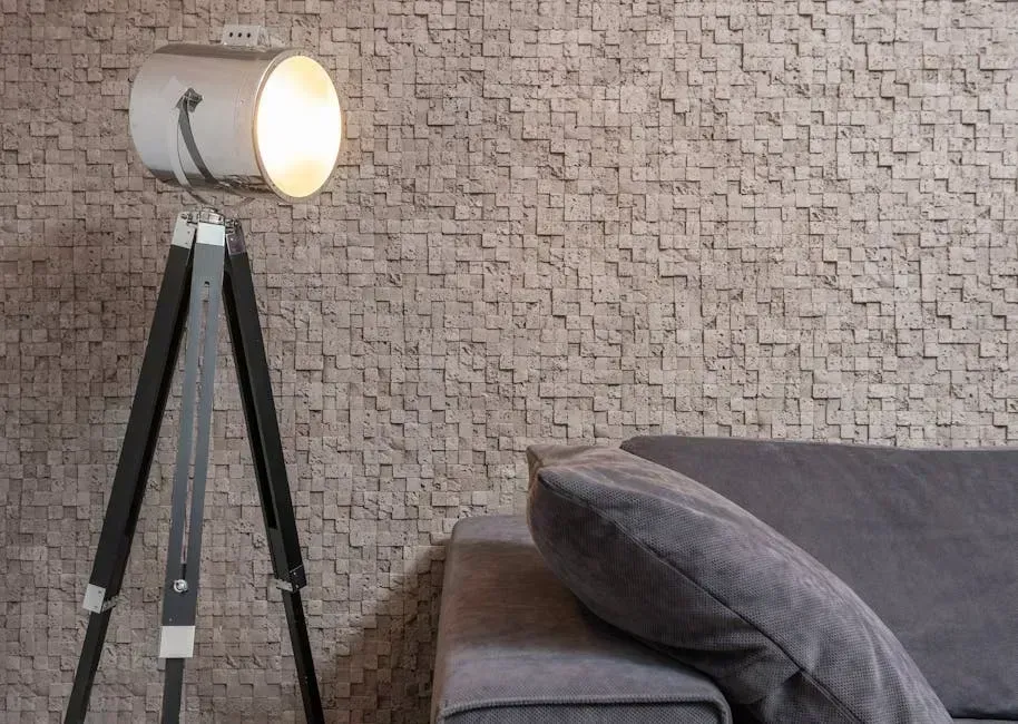 11. Wall Texture Versus Flat Painted Surfaces (Image Credits: Pexels)