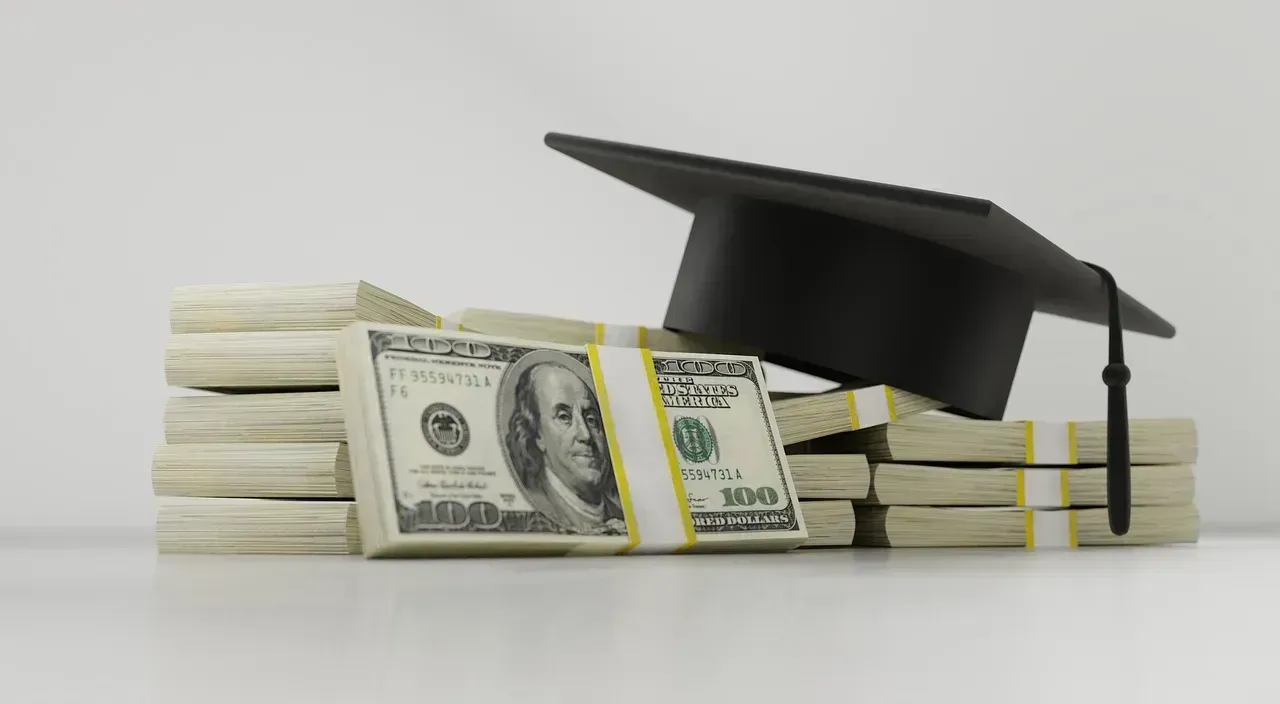 5. Student Loan Debt That Never Seems to End (Image Credits: Pixabay)