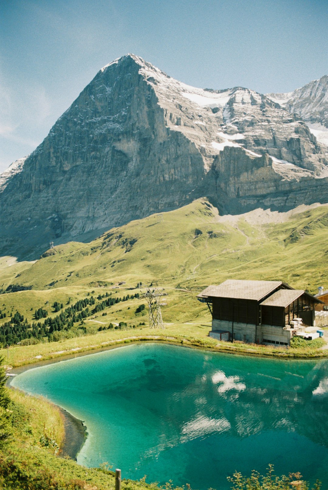 Switzerland: The Neutral Nation's Security Model (image credits: unsplash)