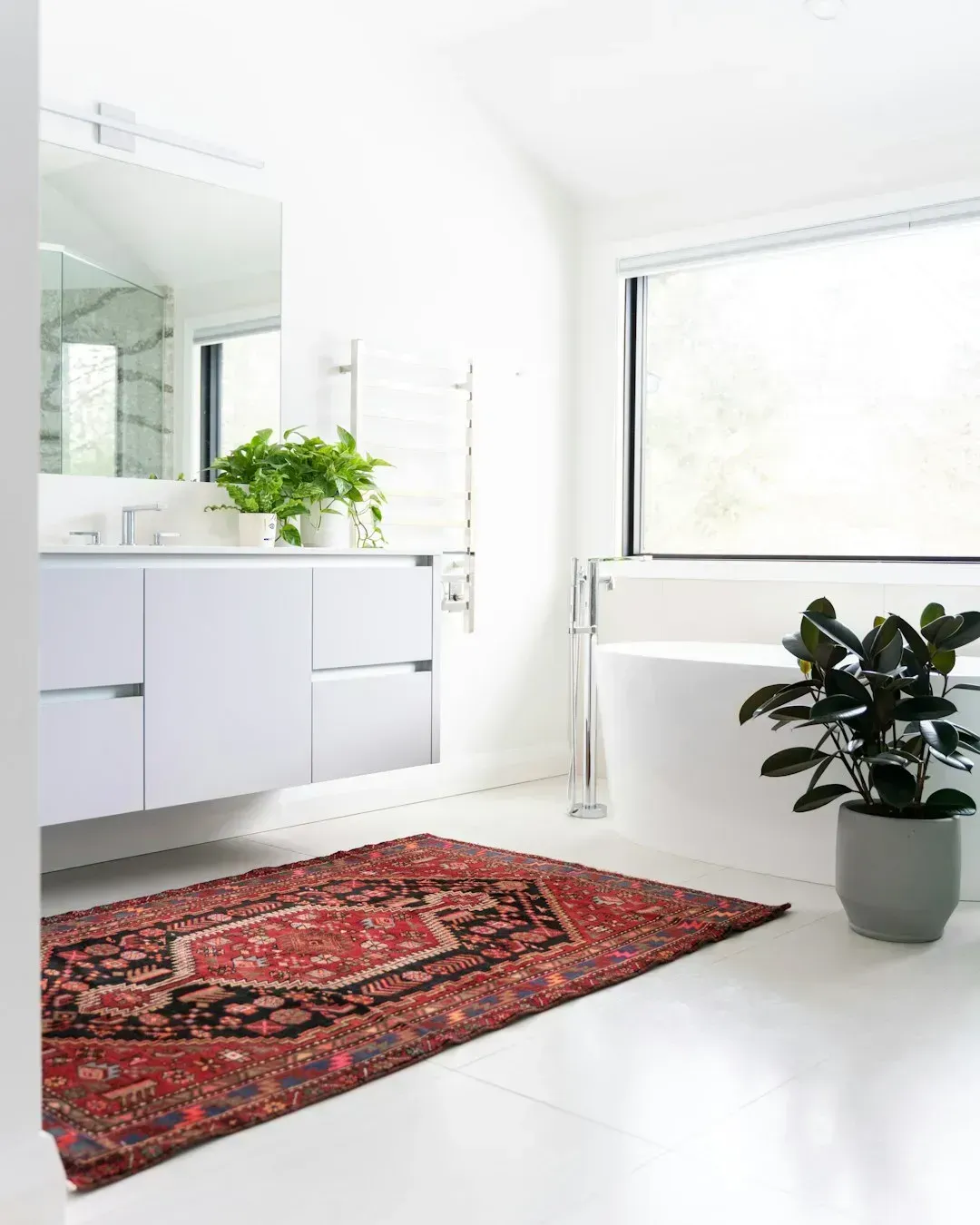 3. Wall-to-Wall Carpet, Especially in Bathrooms (Image Credits: Unsplash)