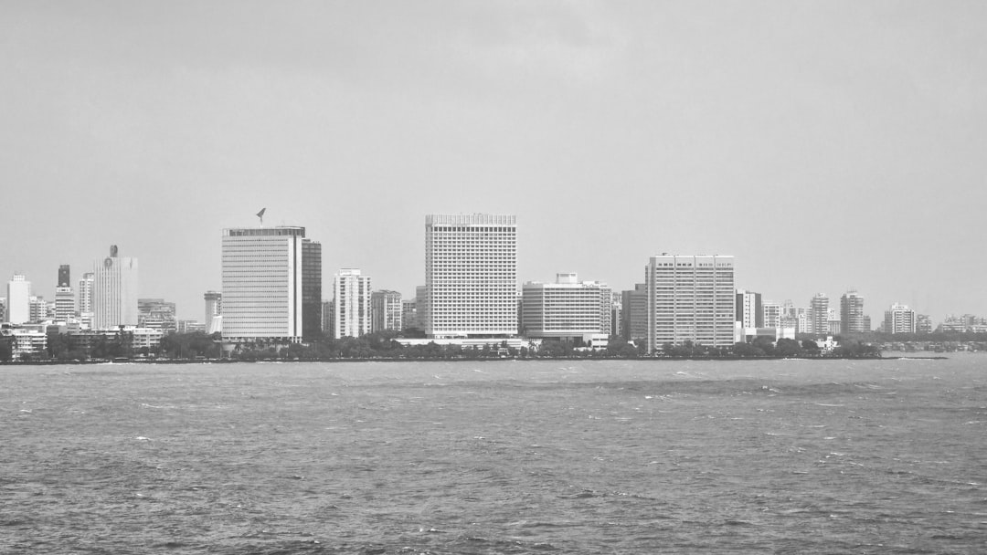 Gulfport: Mississippi's Coastal Stress Zone (image credits: unsplash)