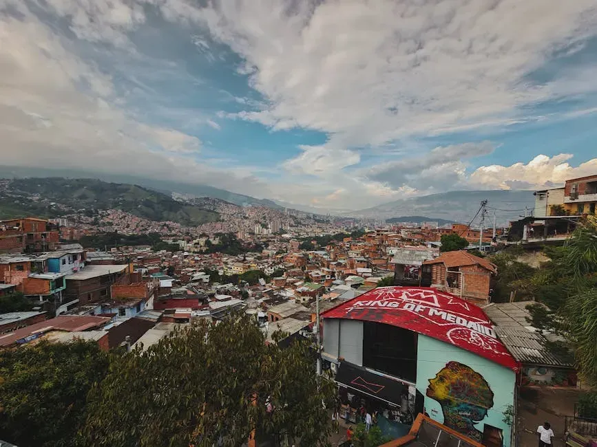 6. Colombia - Eternal Spring and a Thriving Expat Scene (Image Credits: Pexels)