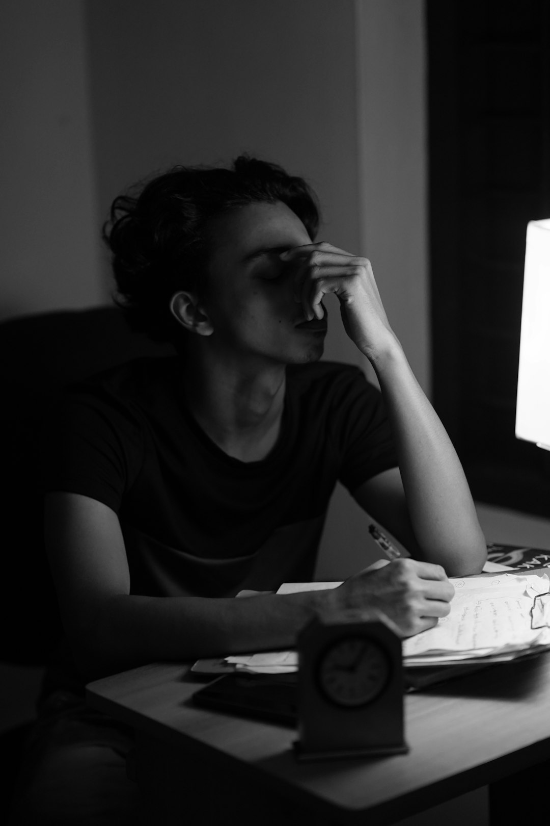 Writing Anxiety That Shapes Professional Identity (image credits: unsplash)